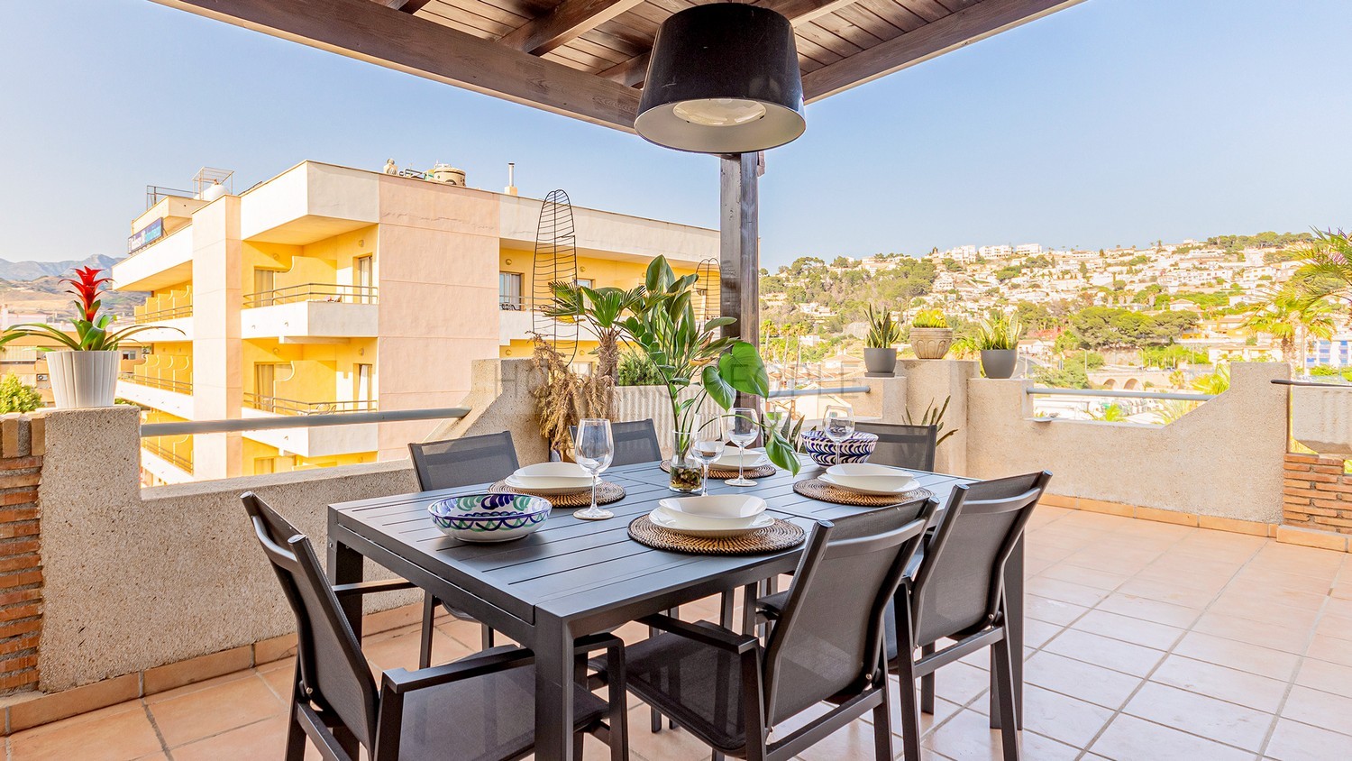 [RENTED OUT]: Fabulous duplex-penthouse with large terraces and views. Privileged area with all services nearby.