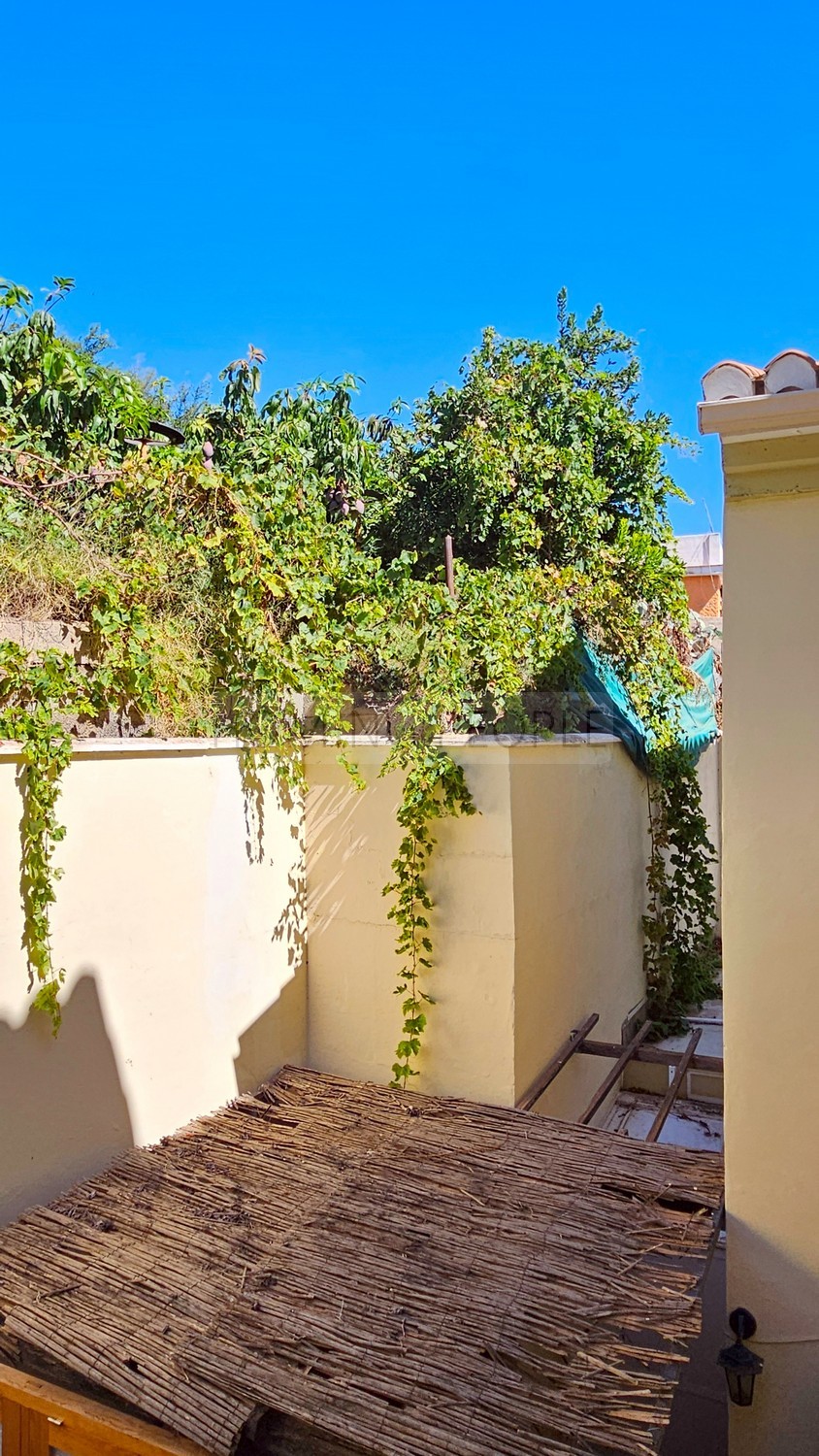 Estupendo adosado con "rooftop" y vistas al mar