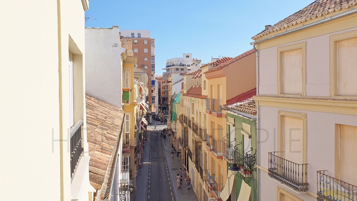 Apartamento nuevo sin amueblar: Mucha luz en edificio céntrico y con encanto